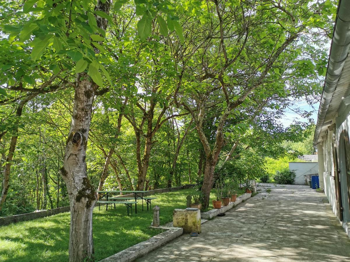 Le Marchon Ferienwohnung Bazens エクステリア 写真